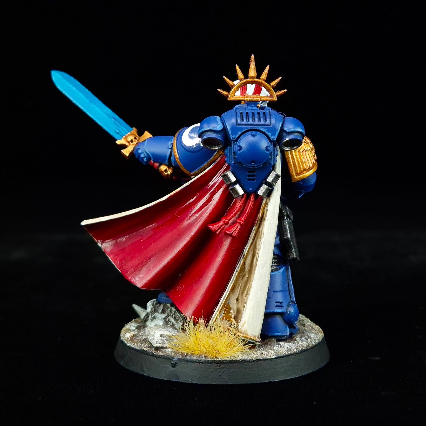Captain - Ultramarines - Space Marines - Warhammer 40k