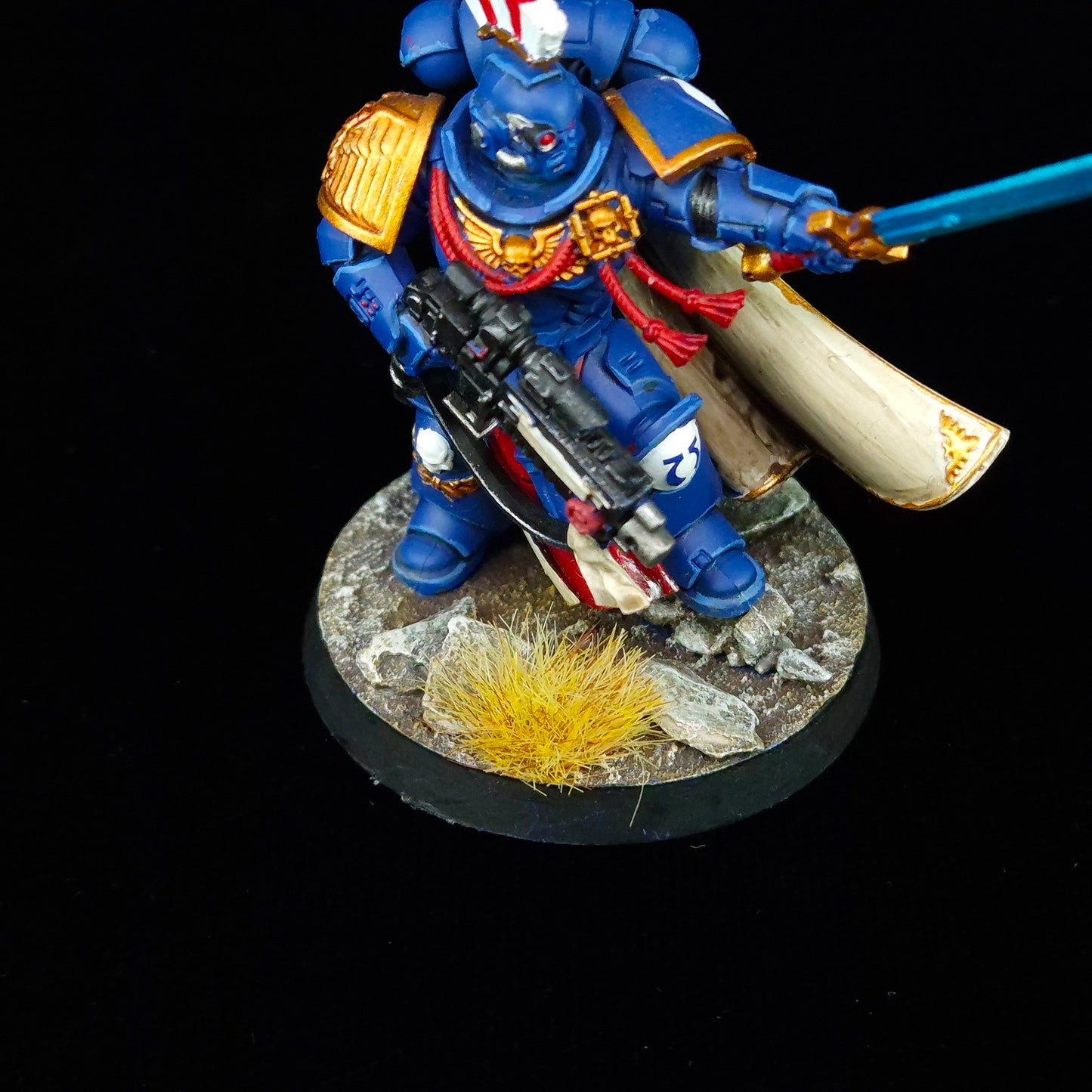 Captain - Ultramarines - Space Marines - Warhammer 40k