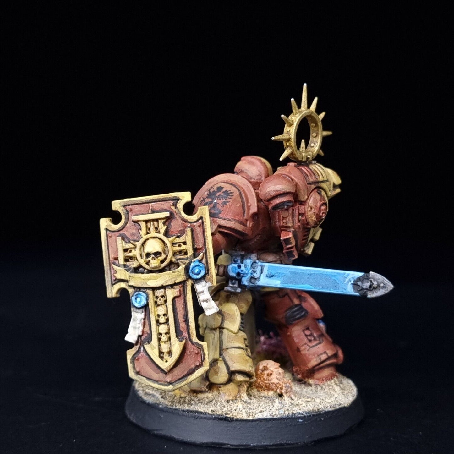 Lieutenant with Storm Shield - Howling Griffons - Space Marines - Warhammer 40k