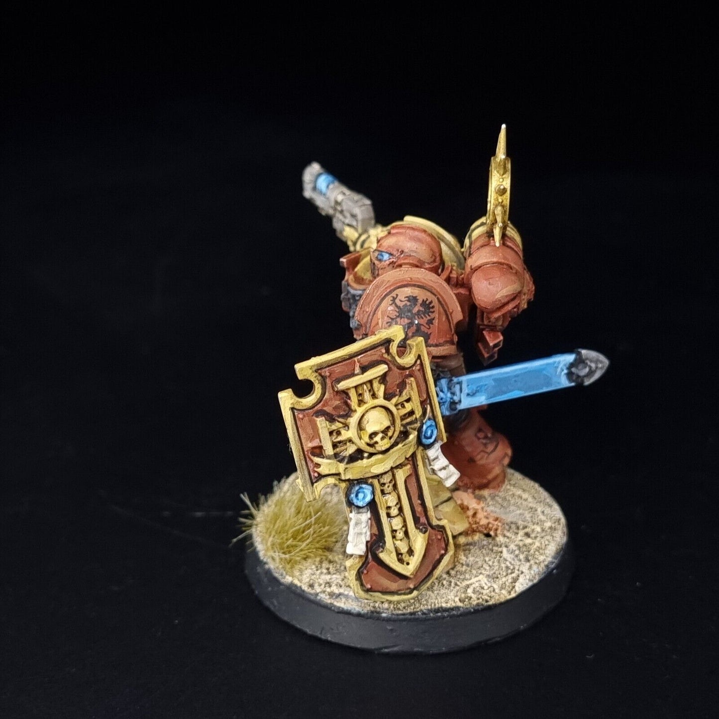 Lieutenant with Storm Shield - Howling Griffons - Space Marines - Warhammer 40k
