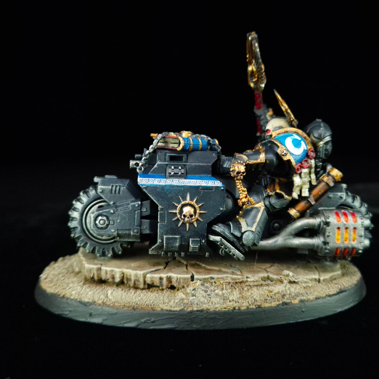 Chaplain on Bike - Ultramarines - Space Marines - Warhammer 40k