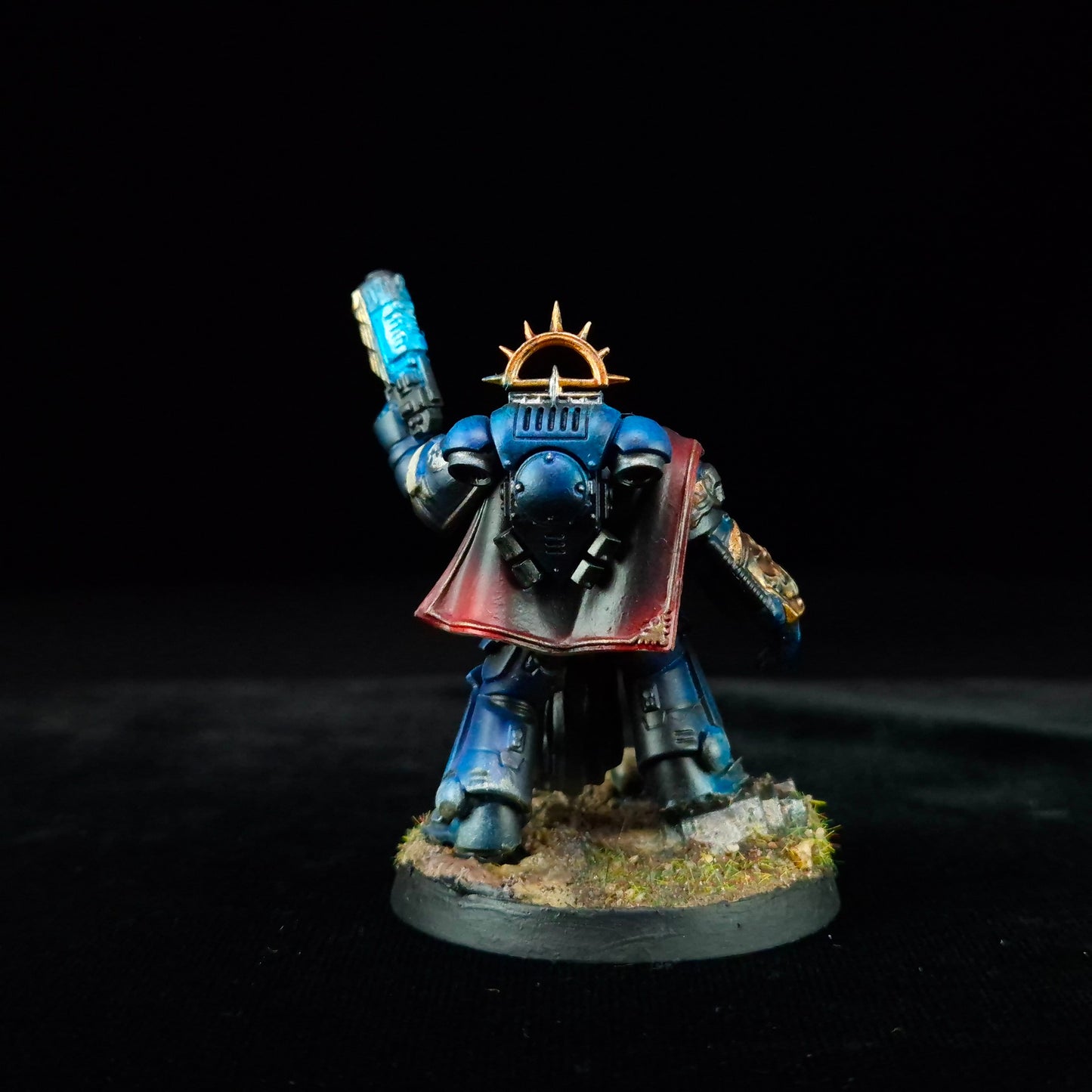 Captain - Ultramarines - Space Marines - Warhammer 40k