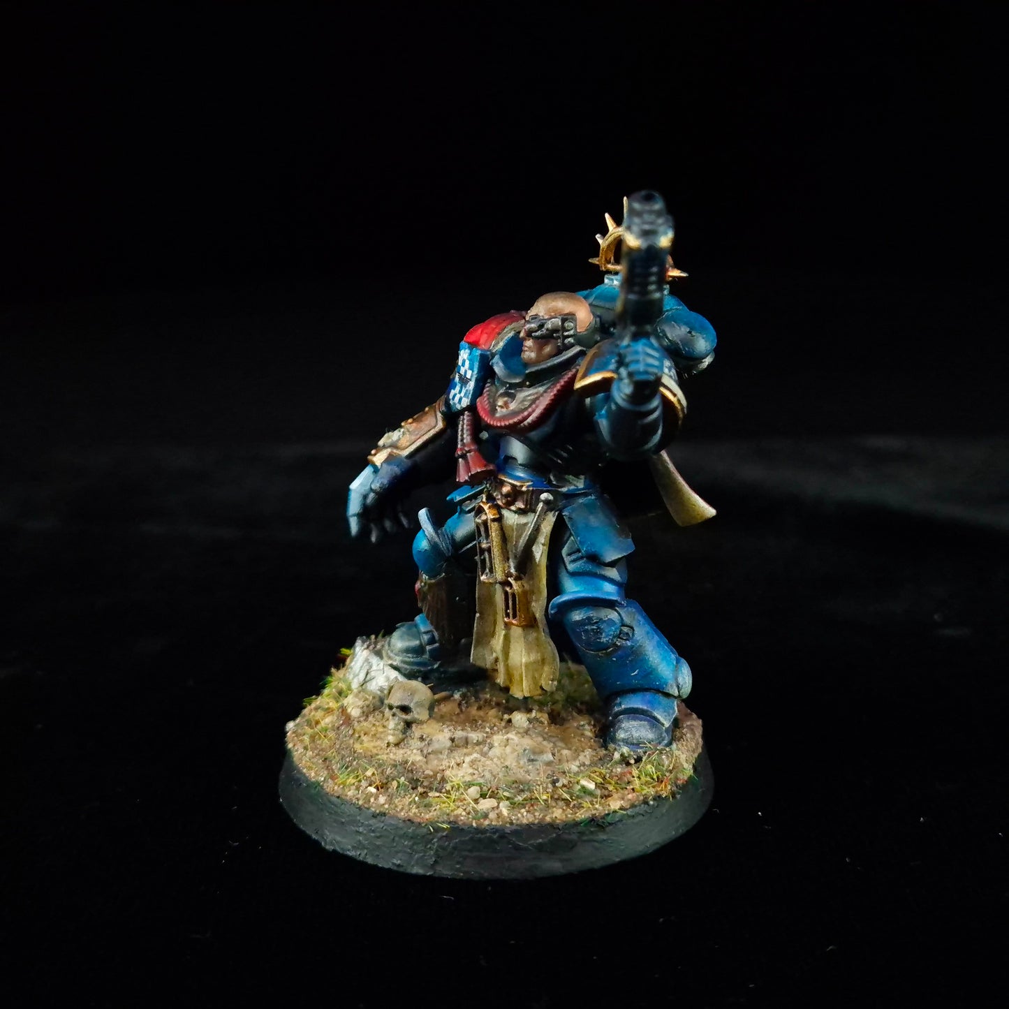 Captain - Ultramarines - Space Marines - Warhammer 40k