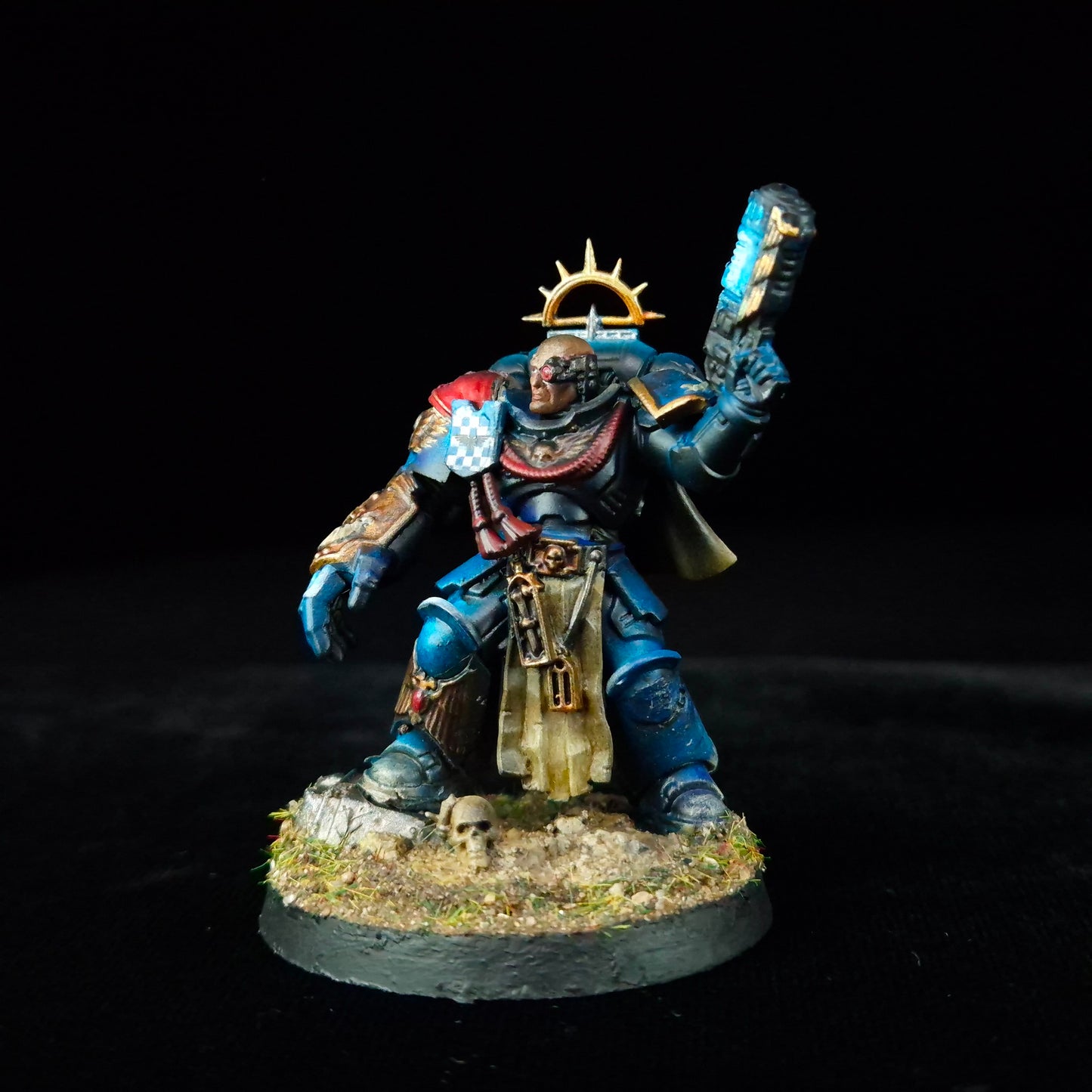 Captain - Ultramarines - Space Marines - Warhammer 40k