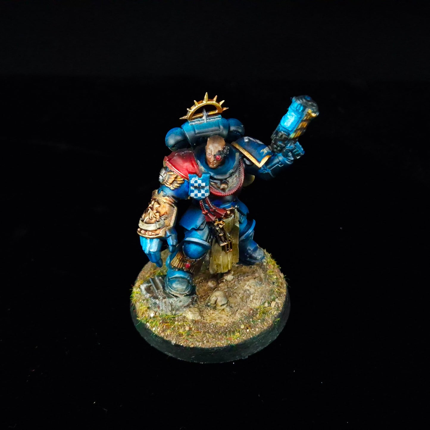 Captain - Ultramarines - Space Marines - Warhammer 40k