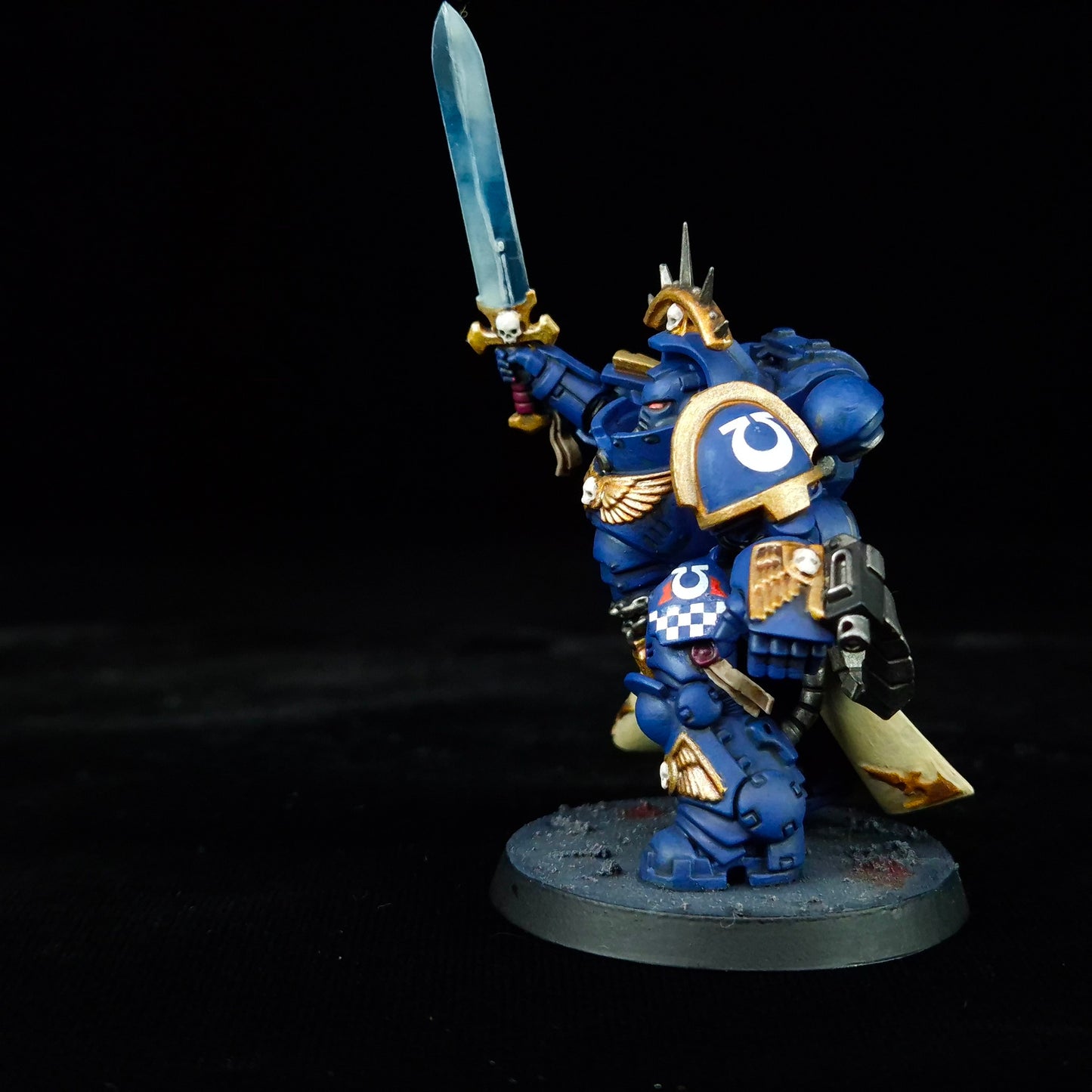 Gravis Captain - Ultramarines - Space Marines - Warhammer 40k