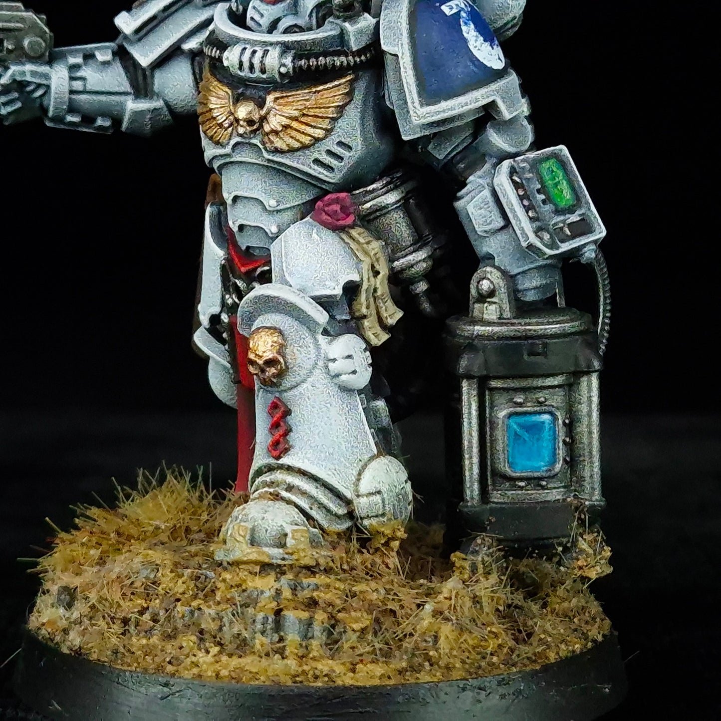 Biologis Apothecary - Ultramarines - Space Marines - Warhammer 40k