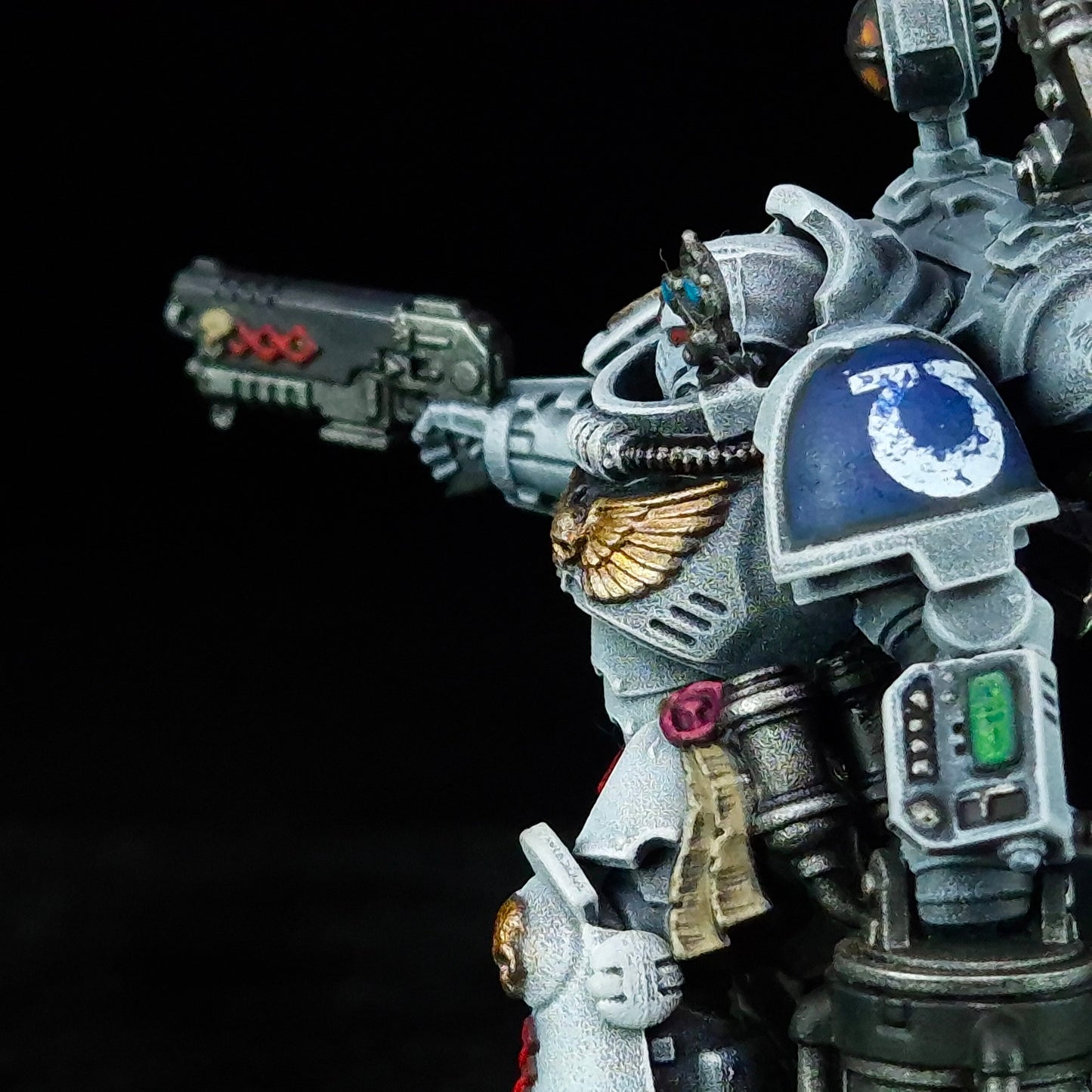 Biologis Apothecary - Ultramarines - Space Marines - Warhammer 40k