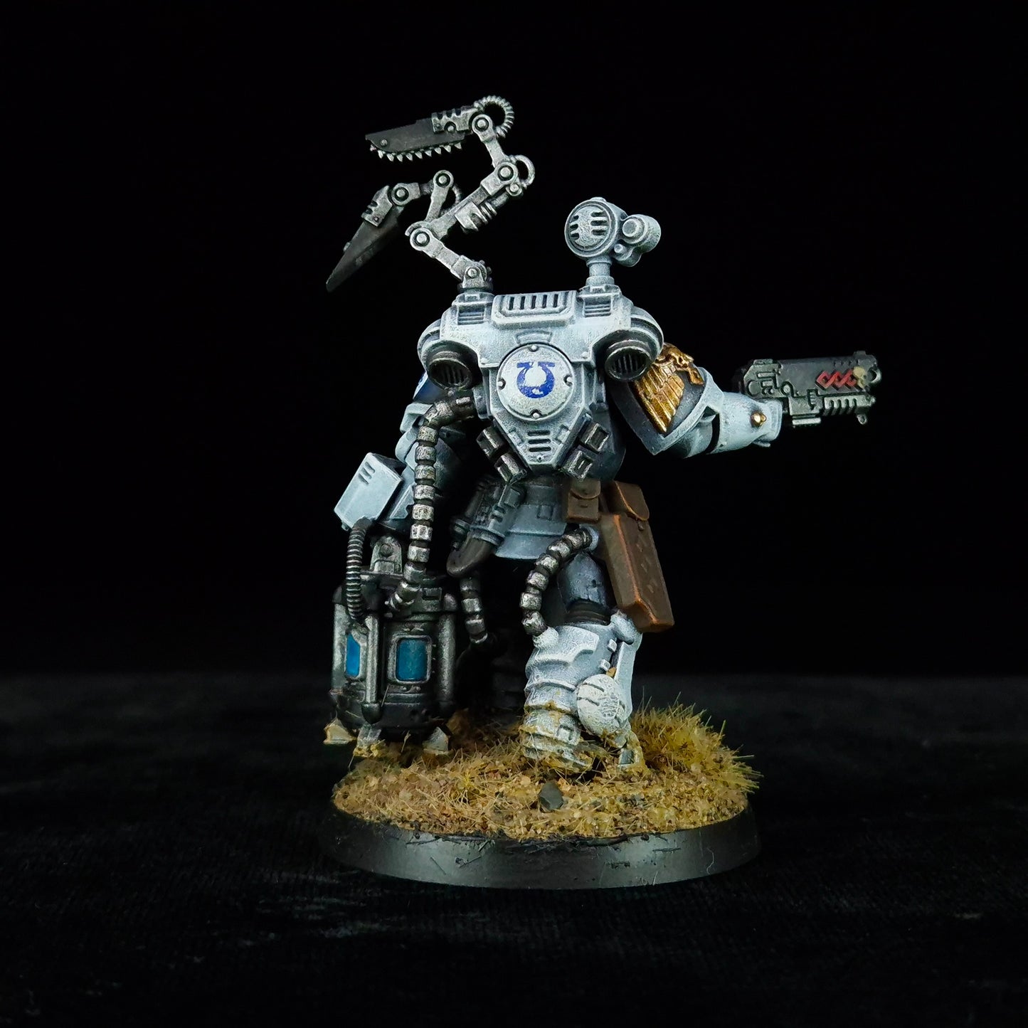 Biologis Apothecary - Ultramarines - Space Marines - Warhammer 40k