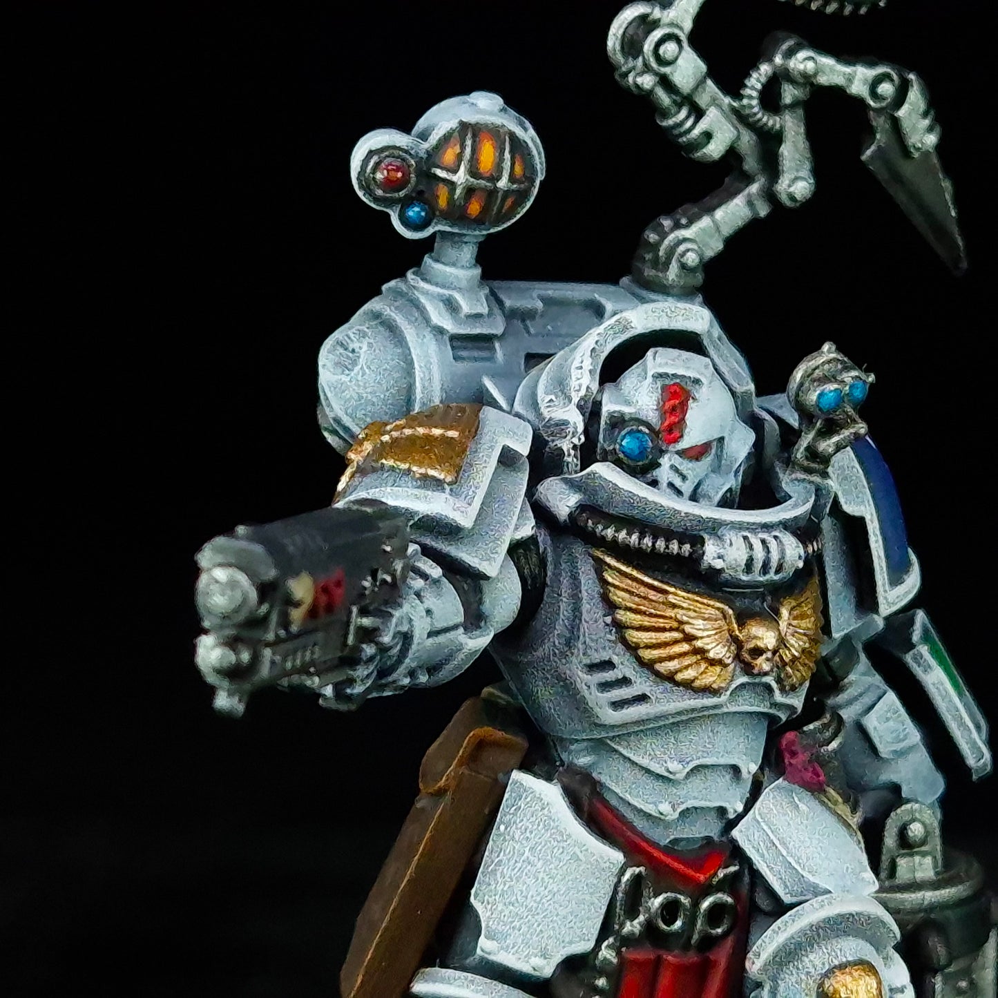 Biologis Apothecary - Ultramarines - Space Marines - Warhammer 40k