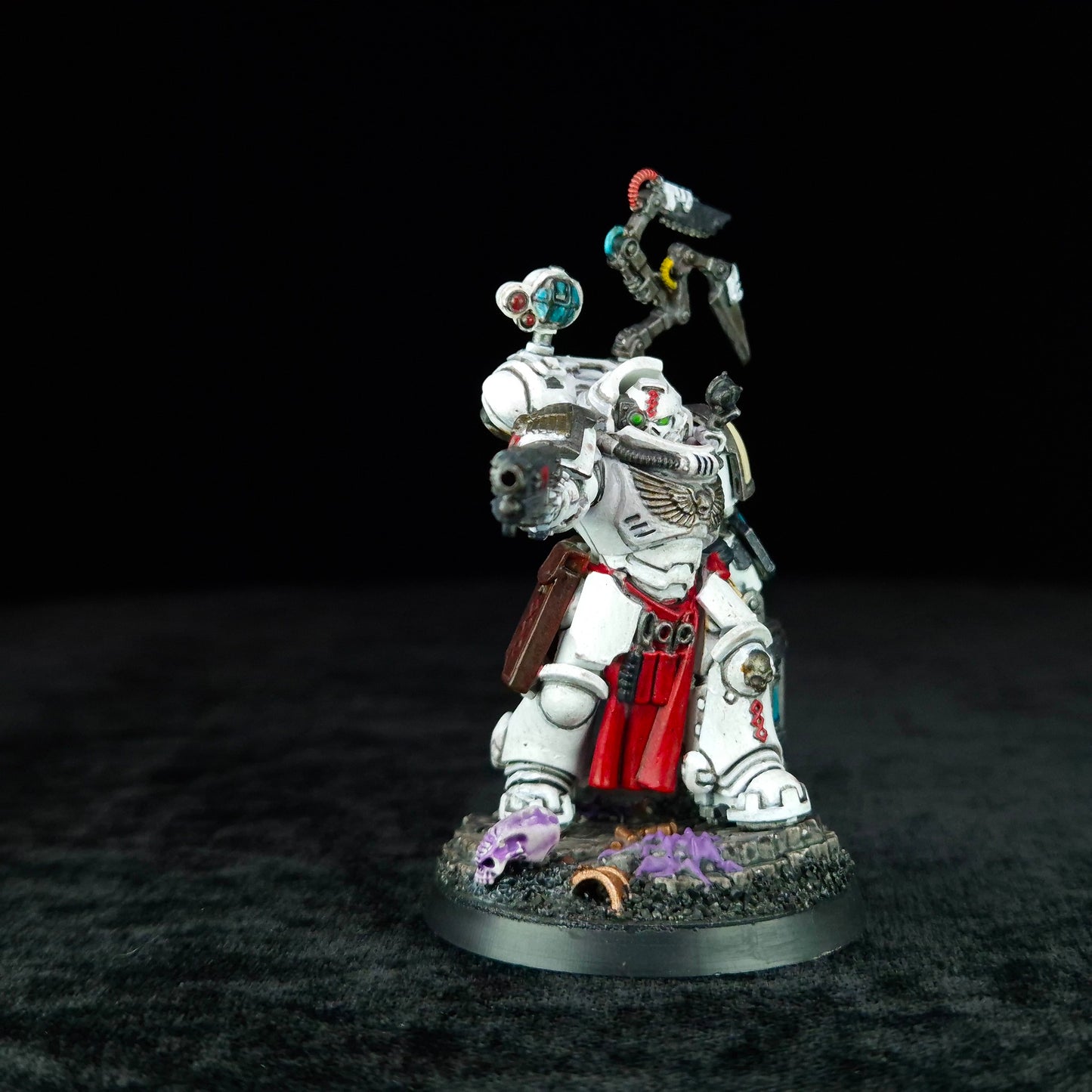 Biologis Apothecary - Blood Ravens - Space Marines - Warhammer 40k