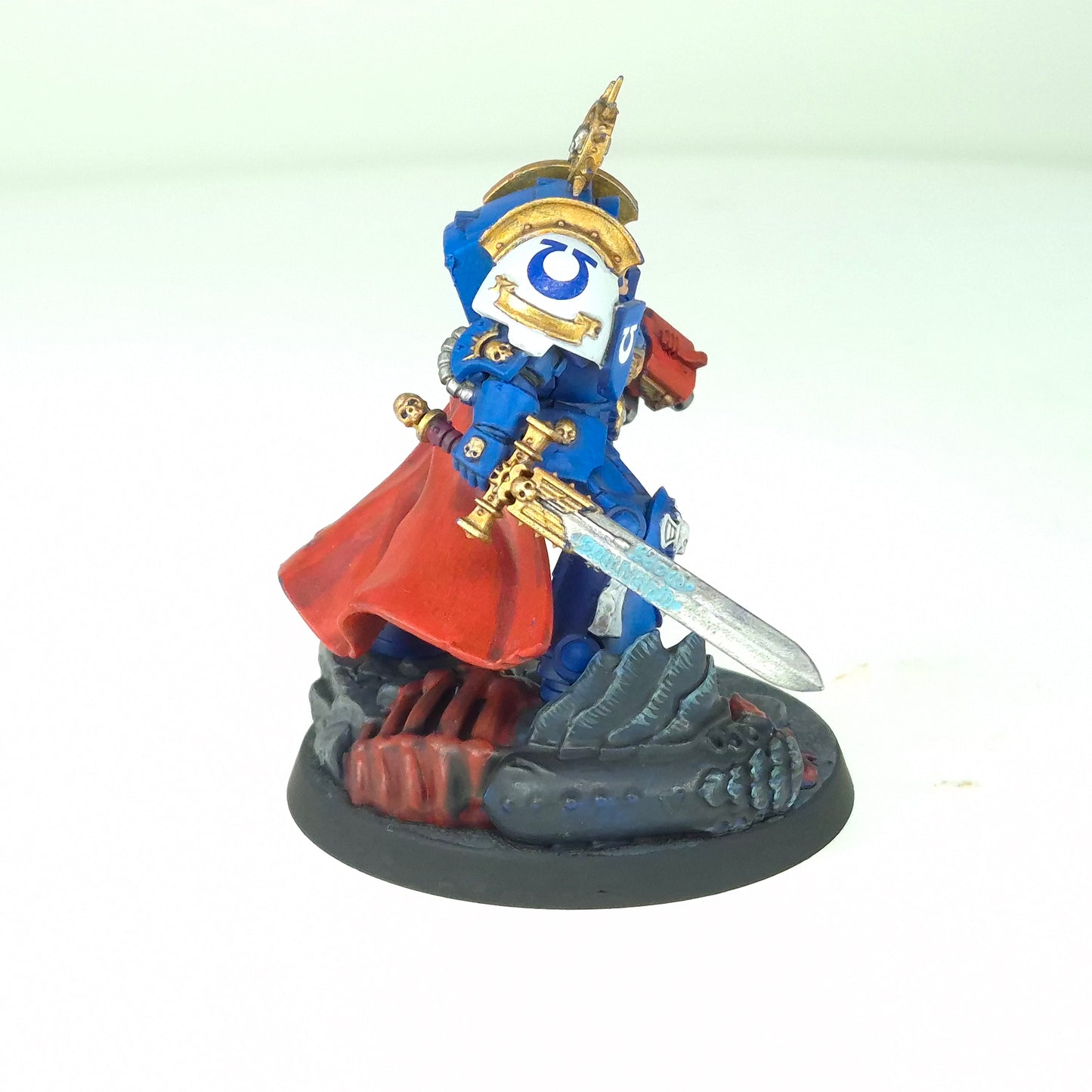 Captain in Terminator Armour - Ultramarines - Space Marines - Warhammer 40k