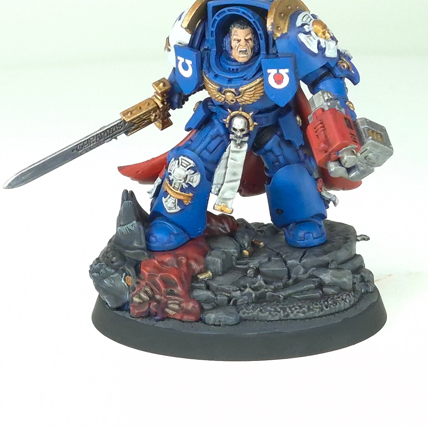 Captain in Terminator Armour - Ultramarines - Space Marines - Warhammer 40k