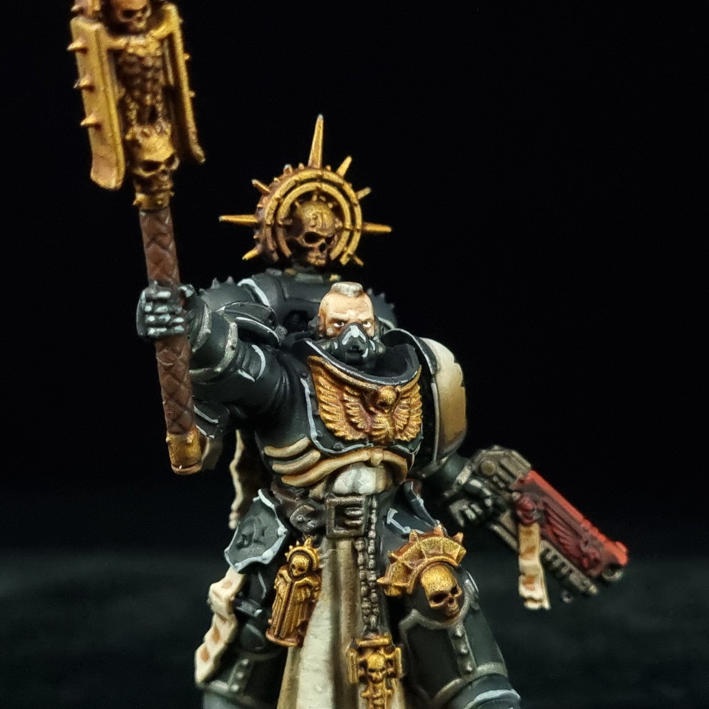 Chaplain - Black Templars - Space Marines - Warhammer 40k