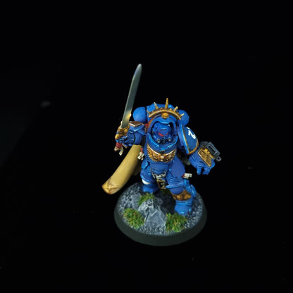 Gravis Captain - Ultramarines - Space Marines - Warhammer 40k