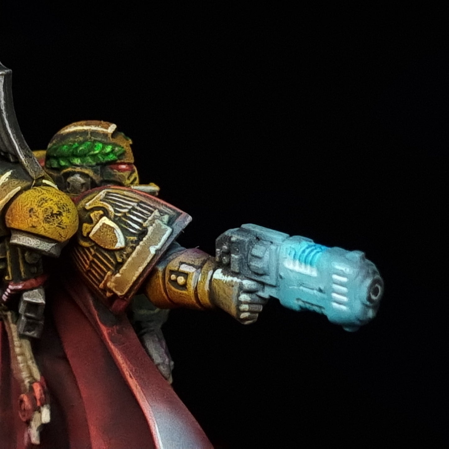 Captain with Power Fist - Imperial Fists - Space Marines - Warhammer 40k