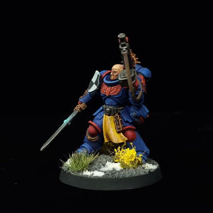 Lieutenant - Crimson Fists - Space Marines - Warhammer 40k