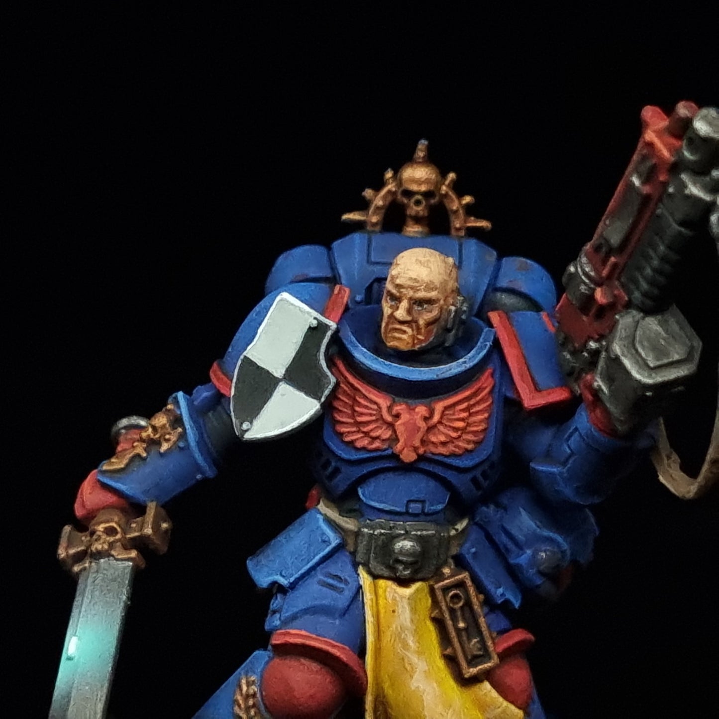 Lieutenant - Crimson Fists - Space Marines - Warhammer 40k