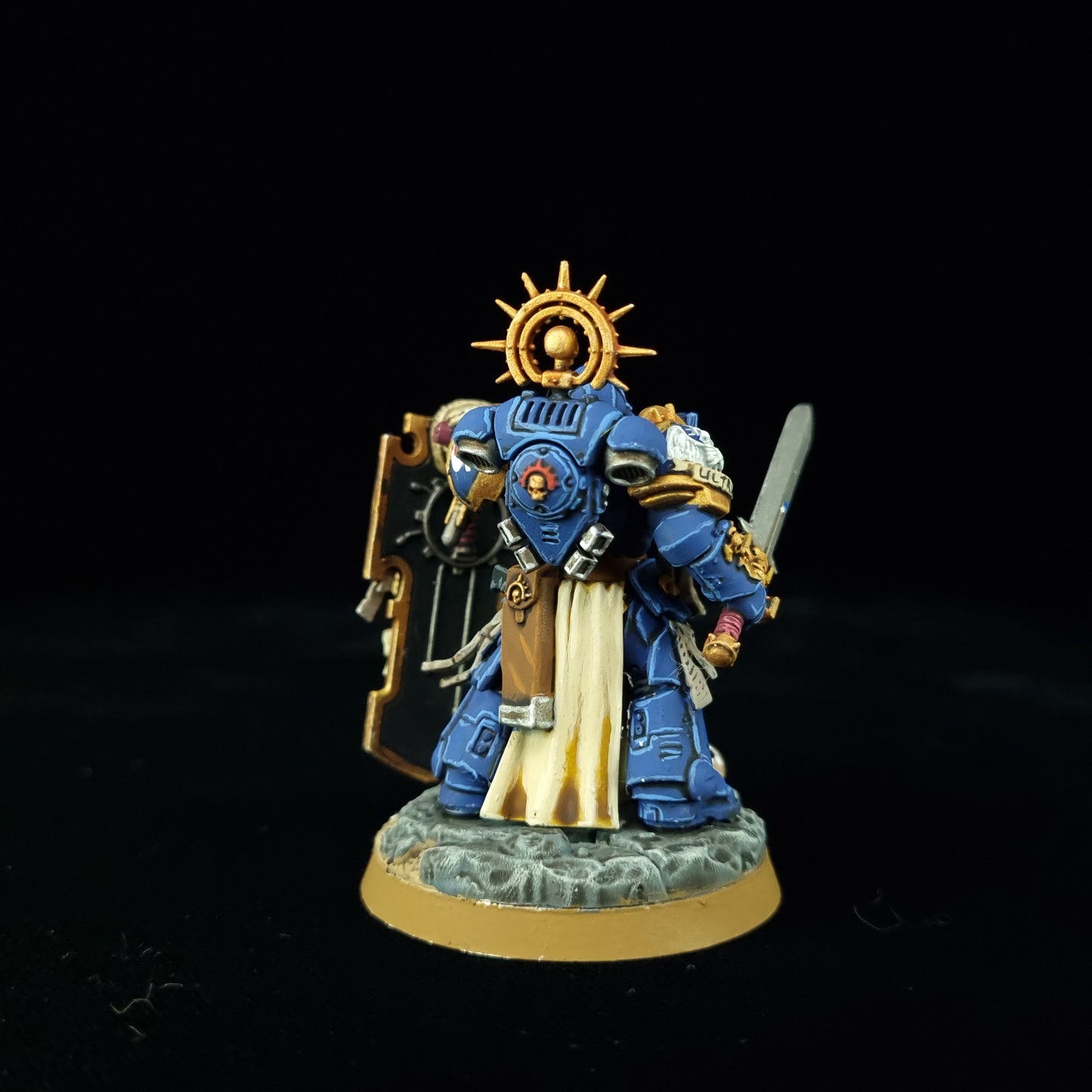 Bladeguard Captain - Ultramarines - Space Marines - Warhammer 40k