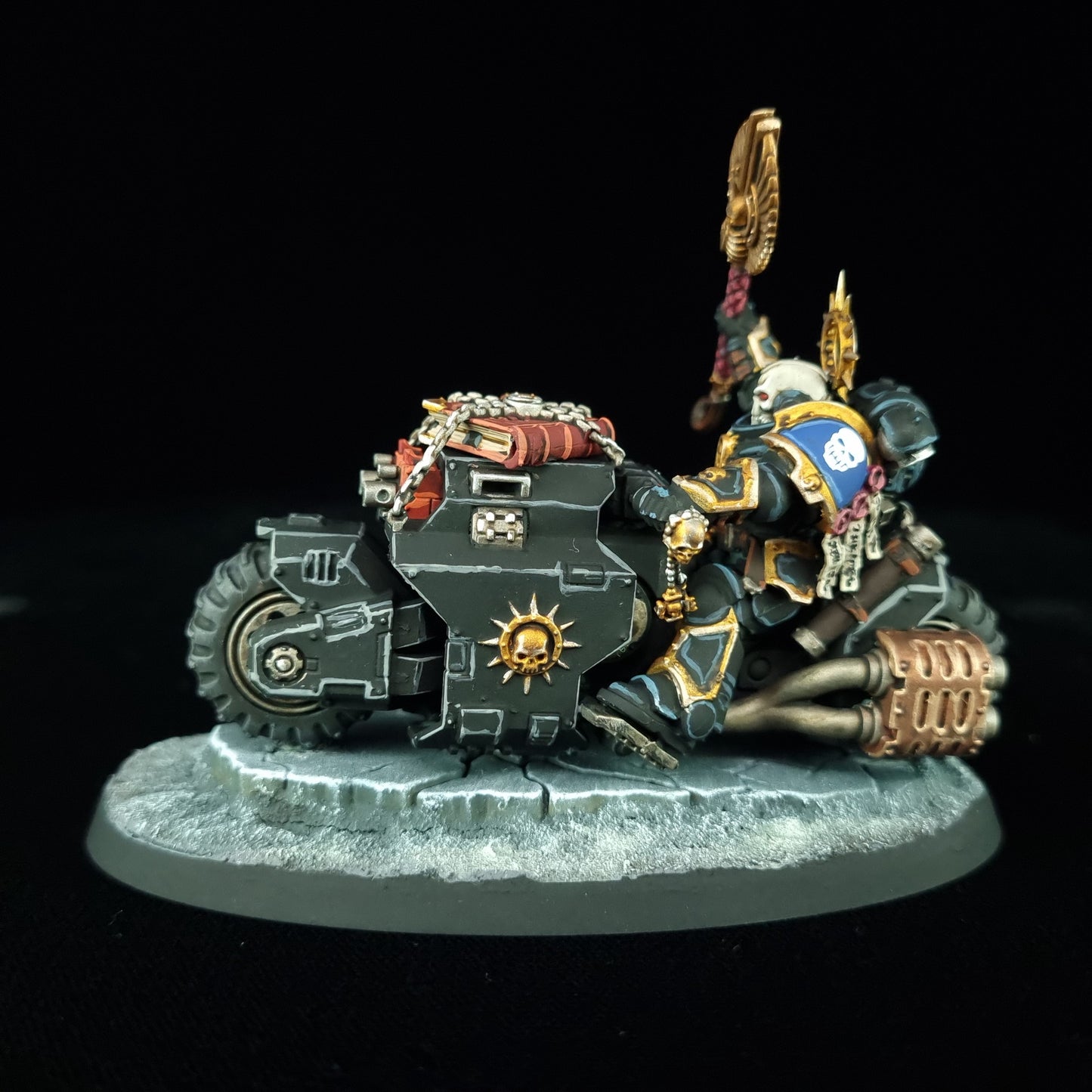 Chaplain on Bike - Ultramarines - Space Marines - Warhammer 40k