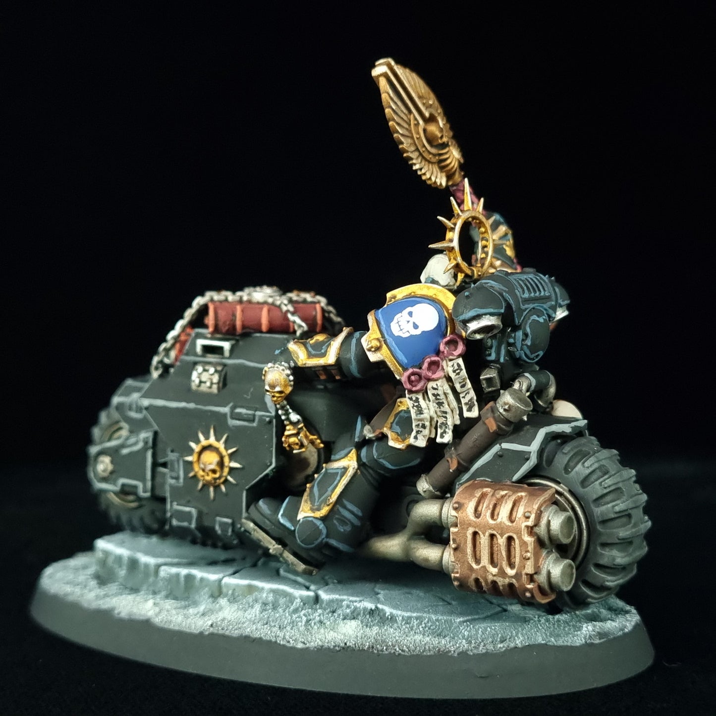 Chaplain on Bike - Ultramarines - Space Marines - Warhammer 40k