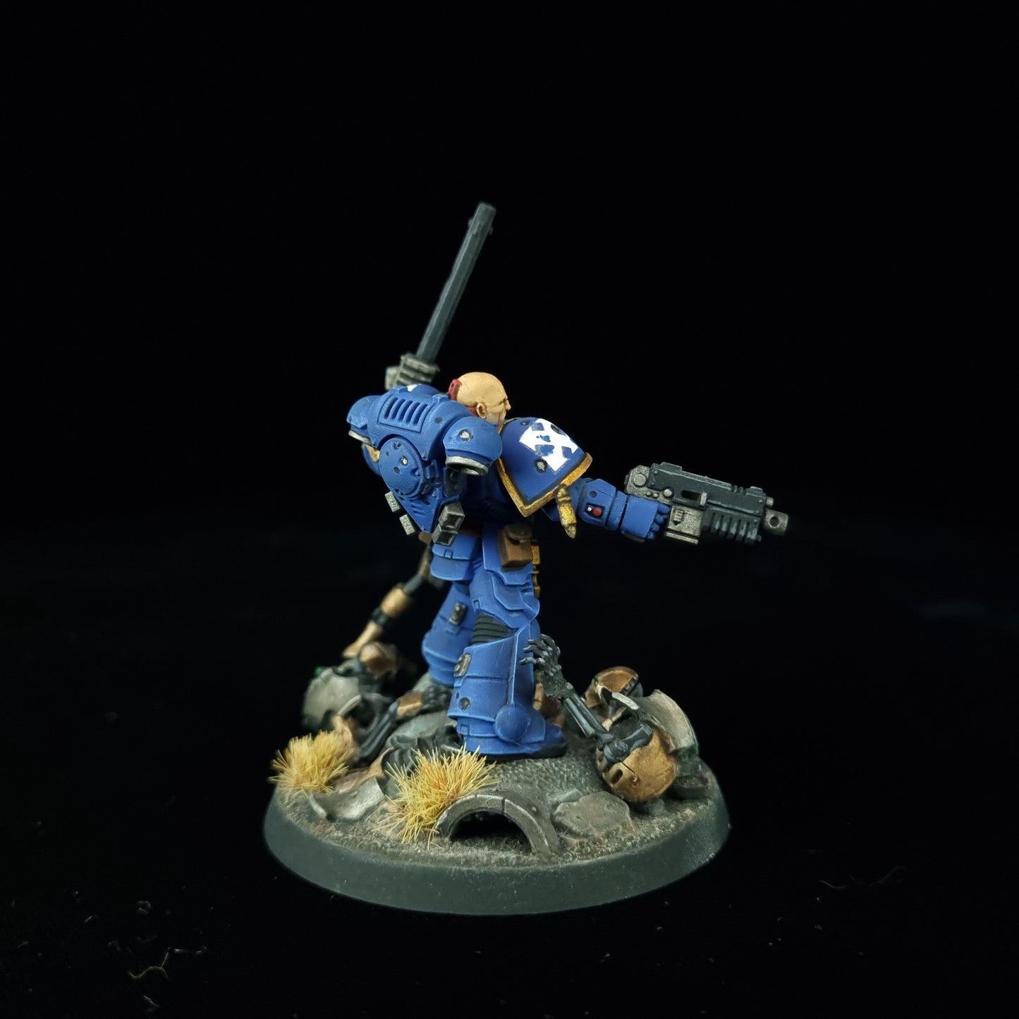 Sergeant Castus - Ultramarines - Space Marines - Warhammer 40k