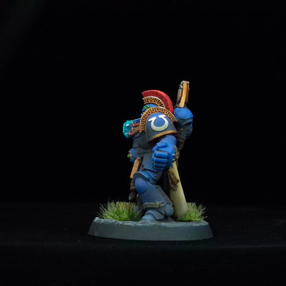 Captain with Power Fist - Ultramarines - Space Marines - Warhammer 40k