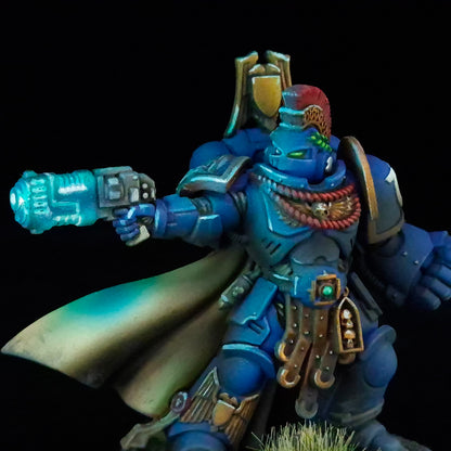 Captain with Power Fist - Ultramarines - Space Marines - Warhammer 40k