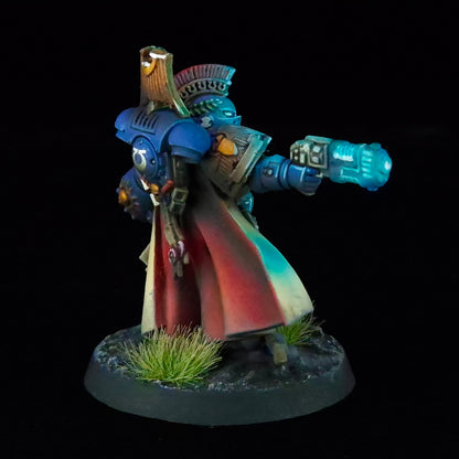 Captain with Power Fist - Ultramarines - Space Marines - Warhammer 40k