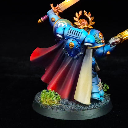 Captain - Ultramarines - Space Marines - Warhammer 40k