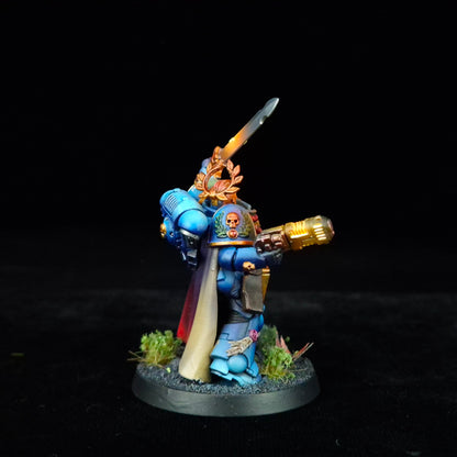 Captain - Ultramarines - Space Marines - Warhammer 40k