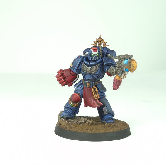 Lieutenant - Crimson Fists - Space Marines - Warhammer 40k