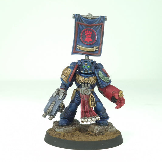 Captain (Firstborn) - Crimson Fists - Space Marines - Warhammer 40k